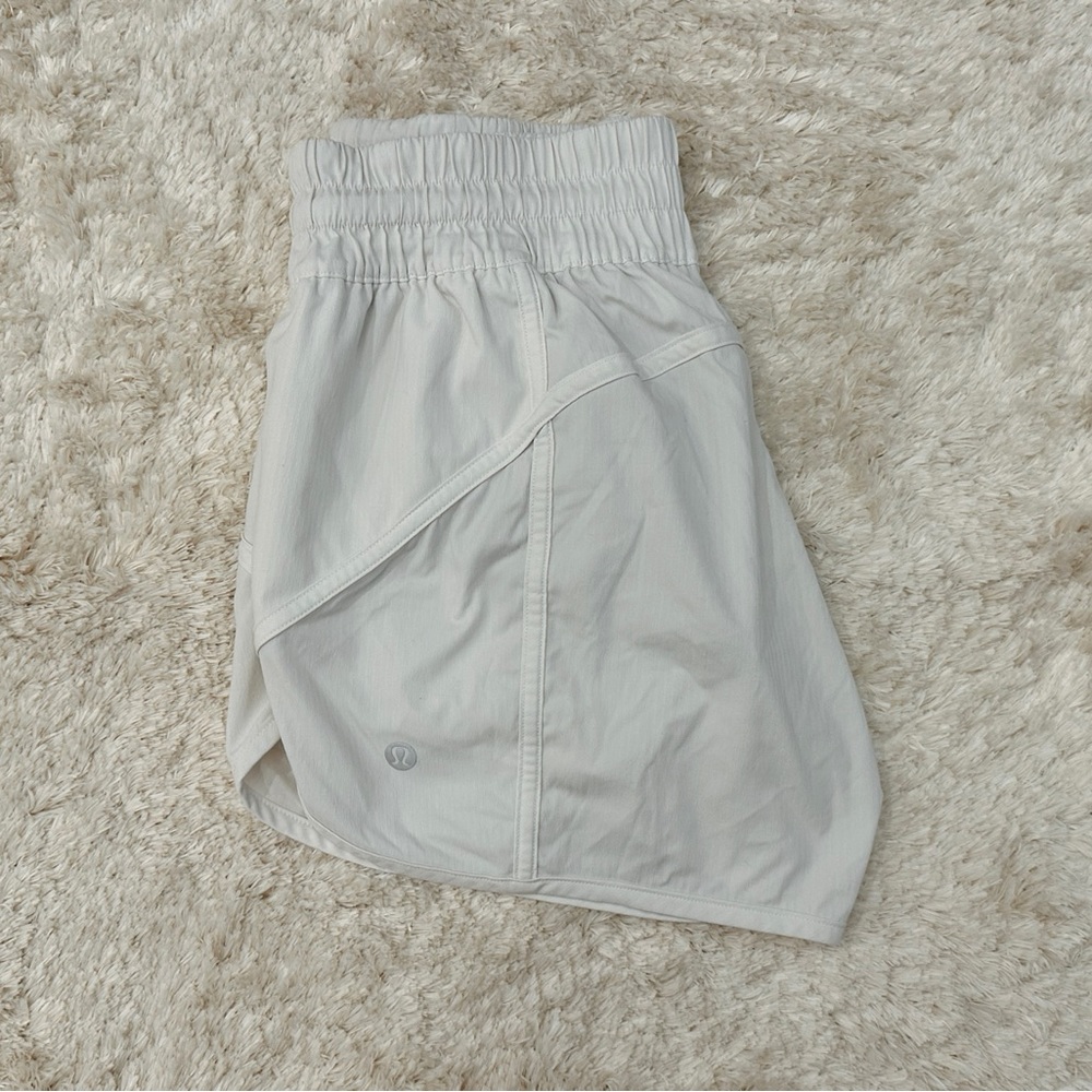 lululemon shorts SOLD🤍🌿